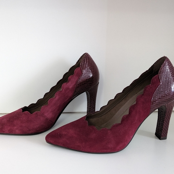 Aerosoles Wine Suede Heels 'Taxi Ride' Size 5 - Picture 3 of 5
